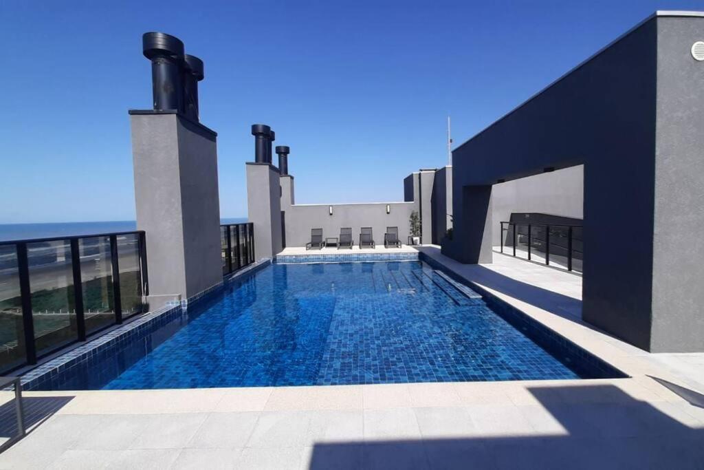 Apartment 105 Maravilhoso Frente Mar Piscina Aquecida